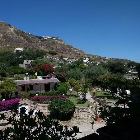 Tara Sant'Angelo (Isola d'Ischia)